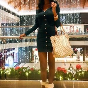 Green long sleeve dress